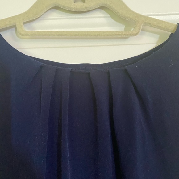 New York & Company Blue Pleated & Shirred Shell Sleeveless Top in Size XS - Picture 6 of 8
